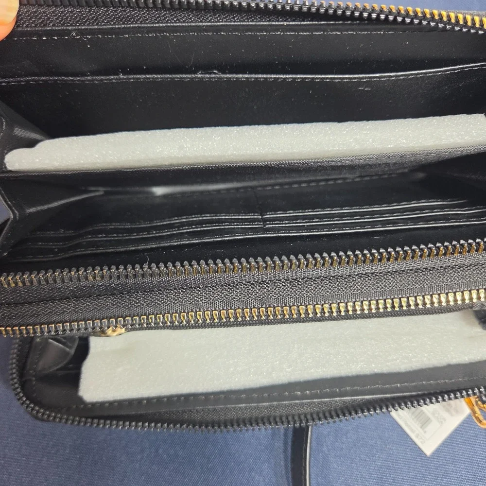 Adrienne Vittadini Downtown Collection Double Wallet w/Removable Strap Black